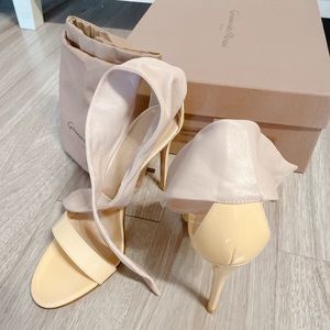 Gianvito Rossi leather strap sandals